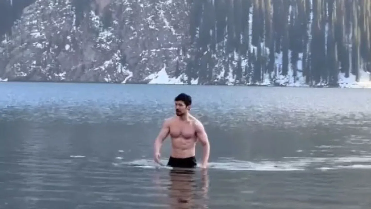 [2025.10.8] Pavel Durov Swims in Protected Lake During Kazakhstan Visit, Sparking Legal Concerns