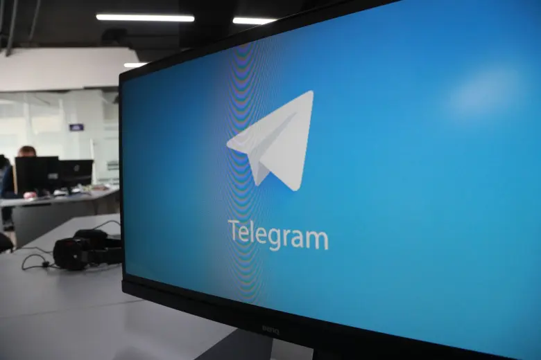 Telegram Absent from Russia’s “White List” of Essential Websites